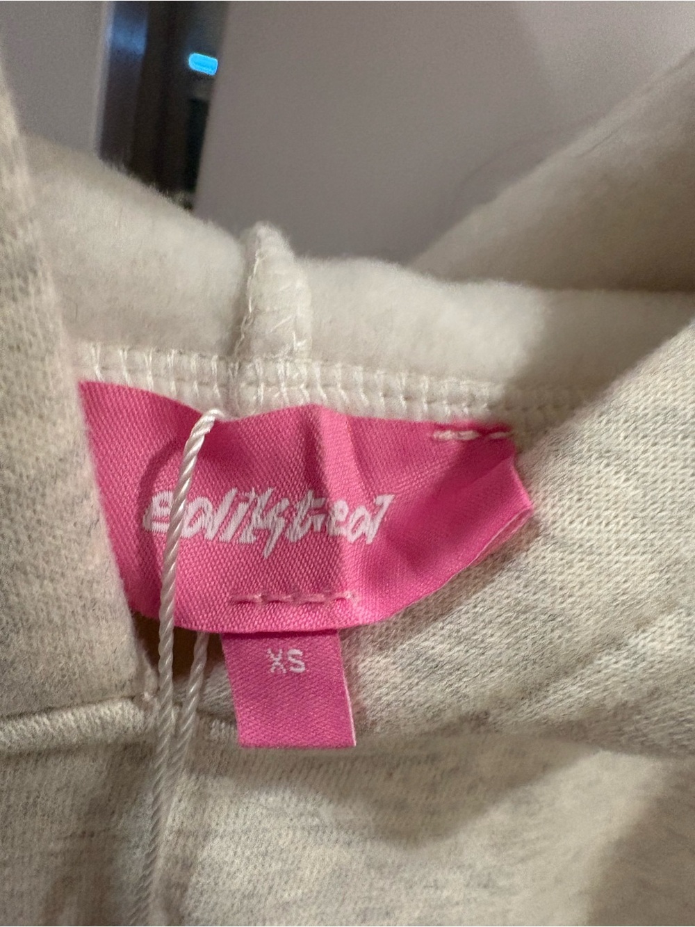 WORN ONCE Edikted Cream Crew Neck Sweater